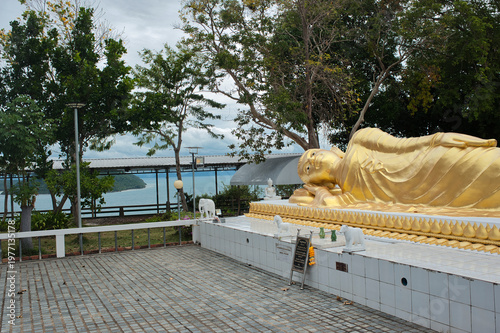 Wat Khao Chedi