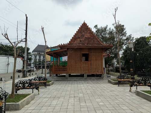 The Joglo house is a traditional Javanese house (Central Java, Yogyakarta, East Java) characterized by a tajug (mountain-shaped) roof supported by four main pillars (saka guru). 
