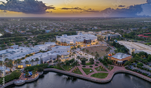 Foto aerial view of the downtown area