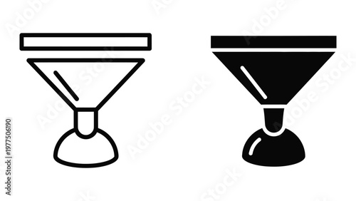 Contrast between an empty and a filled hourglass timer