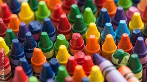 Photos A vibrant and colorful collection of crayons art supplies for creativity