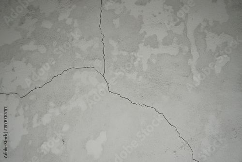 Obraz na plátně Close up texture of an old cracked building wall