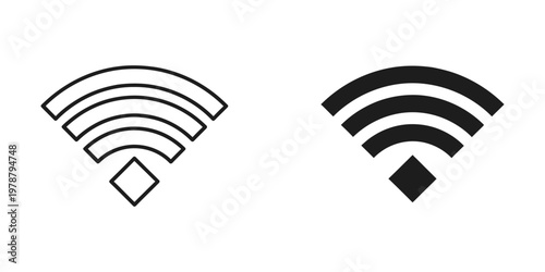 Comparison of wifi signal strength indicators with different signal levels