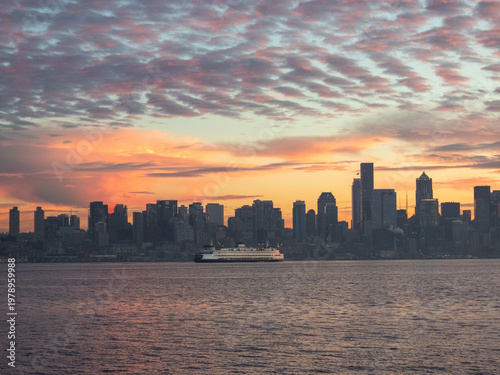 Принти на полотні A commuter ferry passing the Seattle skyline in Elliott Bay at sunrise