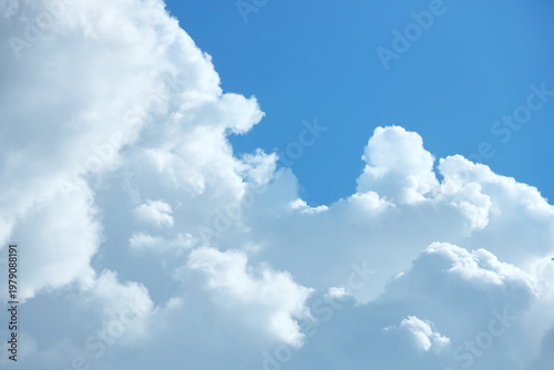 Blue sky with beautiful flu...