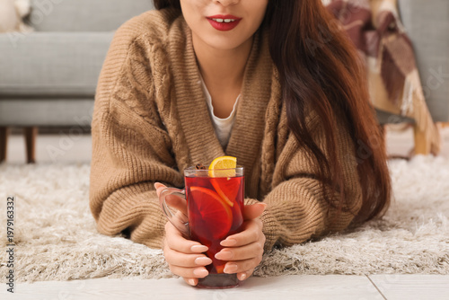 Beautiful young Asian woman...