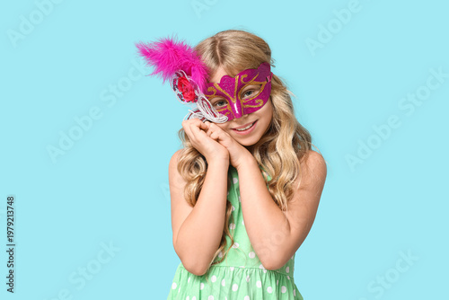 Funny little girl wearing c...