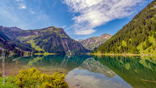 Tableau sur toile Scenic view of Vilsalpsee, a crystal-clear alpine lake in Austria