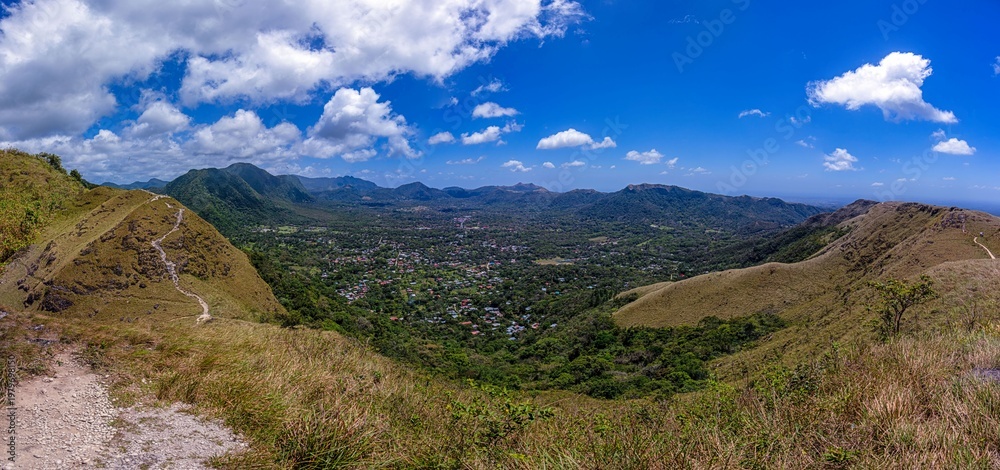 Fototapeta premium Panoramic valley landscape in Valle de Anton Panama