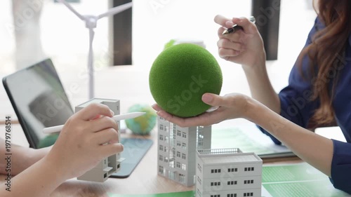 A group of Asian business leaders discussed ESG strategies, risk management, workshops on SDG reports, climate change, green finance, and environmentally friendly investment.