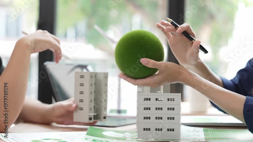 A group of Asian business leaders discussed ESG strategies, risk management, workshops on SDG reports, climate change, green finance, and environmentally friendly investment.