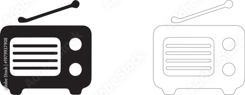 Vintage Radio receiver with an analog frequency scale.