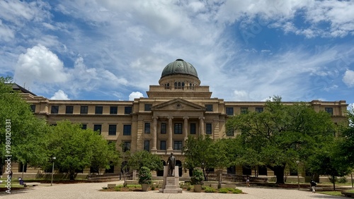Foto Texas A&M University is a premier public research institution in College Station