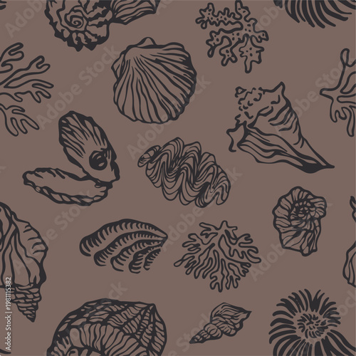 Sea shells, fossils and mollusks seamless pattern. Summer beach hand-drawn seaside vector print. Fashion textile bright multicolored illustration. Seashore elements design for fabrics, wallpaper
