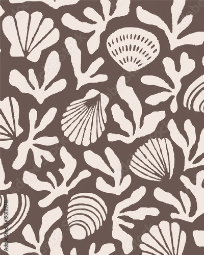 Sea shells, fossils and mollusks seamless pattern. Summer beach hand-drawn seaside vector print. Fashion textile bright multicolored illustration. Seashore elements design for fabrics, wallpaper
