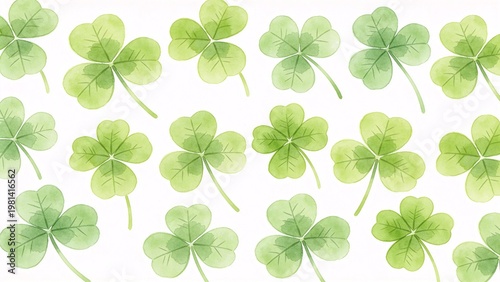 Green clover leaf pattern