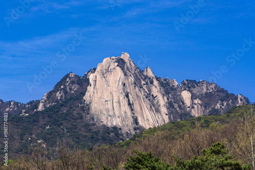도봉산 전경-선인봉이 정면으로 나타난다-북한산 국립공원, 도봉구, 서울