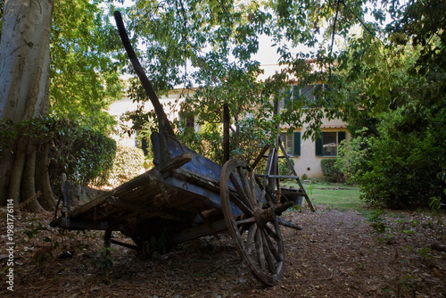 Giardino Corsini al Prato, Florence, Tuscany, Italy: a secret shady corner with a picturesque broken cart