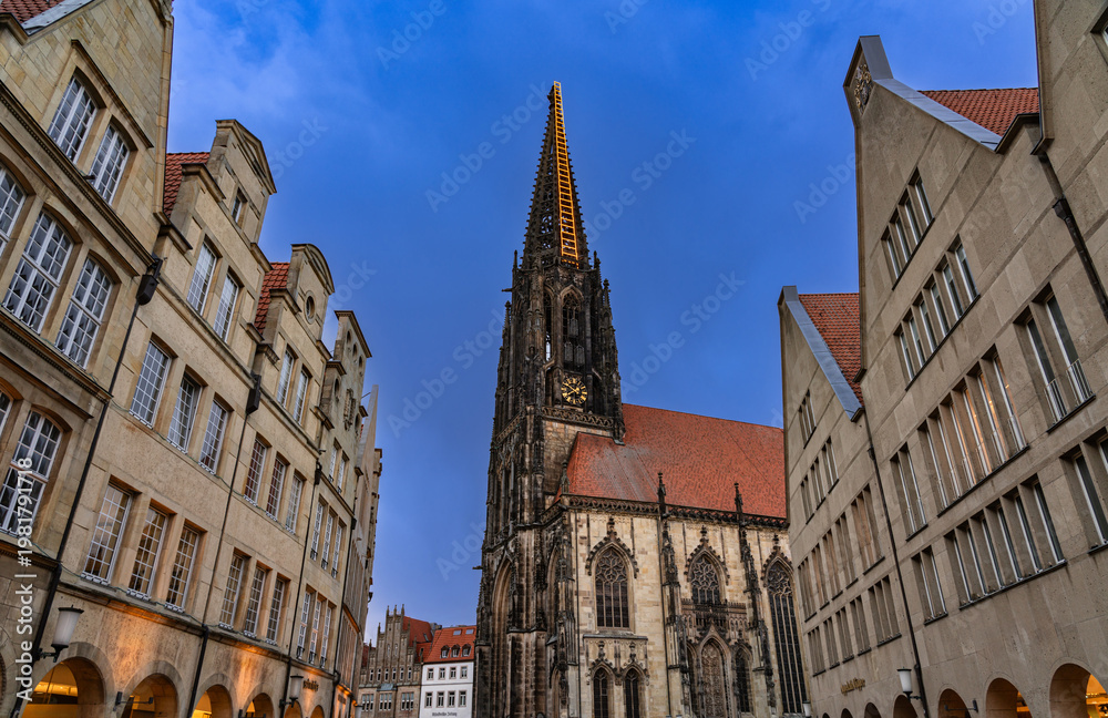 Fototapeta premium Sankt Lamberti Kirche in Münster