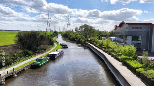 Tableau sur toile River Lea Canal and Electricity Pylons Aerial London
