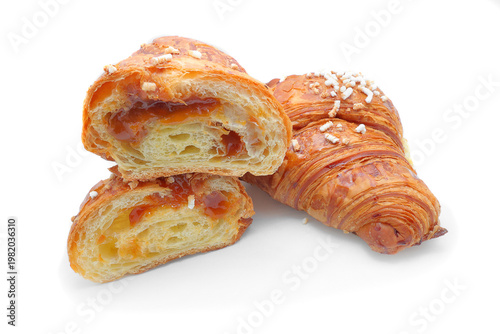 brioche con marmellata di albicocca