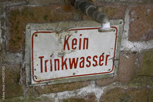 Wallpaper Mural kein trinkwasser Torontodigital.ca