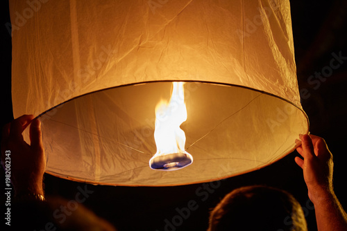 Foto The lanterns of Yi Peng and Loi Krathong, celebrated in Chiang Mai each November