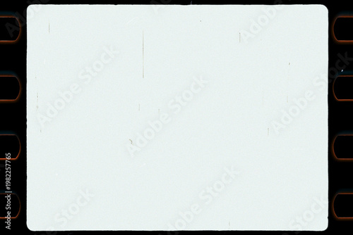 Photos Vintage analog film frame with scratch and grain texture overlay, retro cinema e