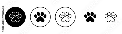 Paw icon vector. paw print sign and symbol. dog or cat paw