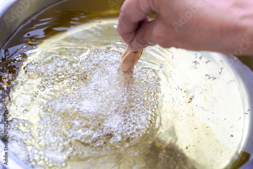 調理風景　天ぷら　揚げ物