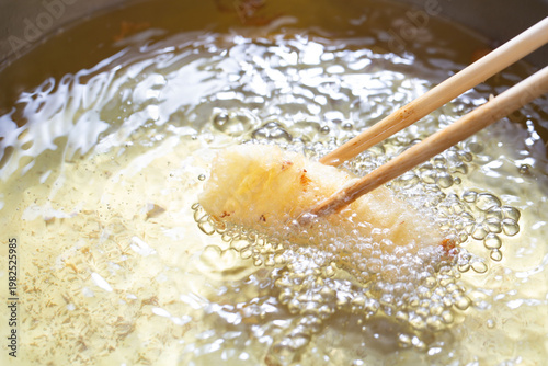 調理風景　天ぷら　揚げ物