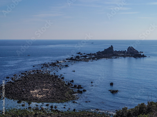 Wallpaper Mural 【神奈川県】真鶴町・三ツ石 Torontodigital.ca