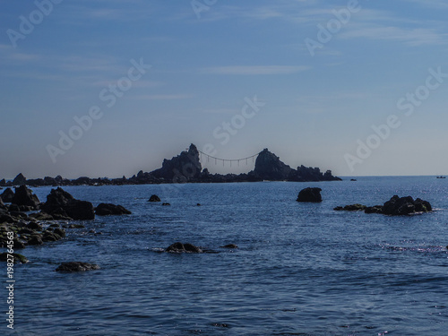 Wallpaper Mural 【神奈川県】真鶴町・三ツ石 Torontodigital.ca