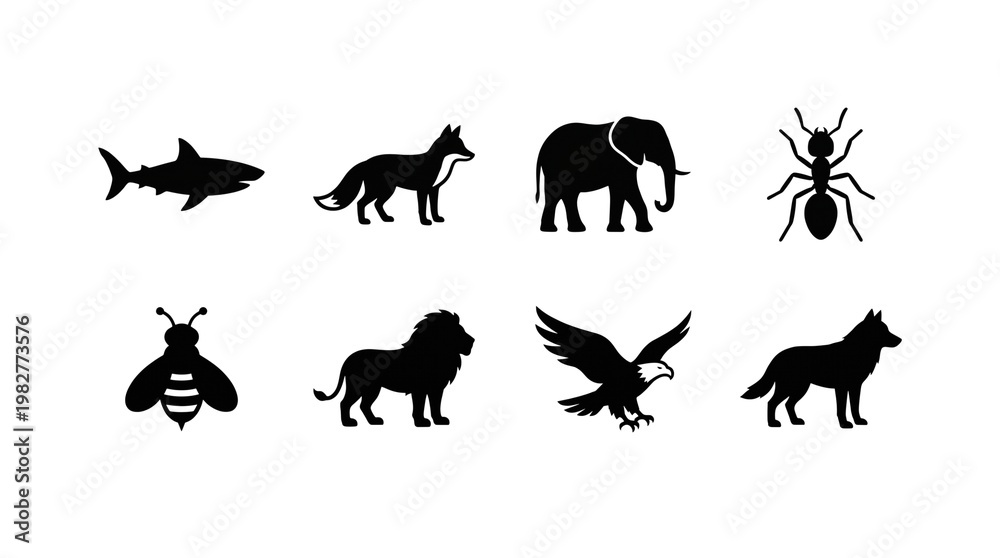 Obraz premium Collection of Diverse Animal Silhouettes in Black and White.