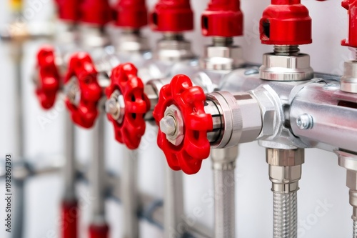 Control valves on heating manifold for underfloor system