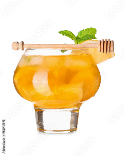 Glass of cold tea with lemo...