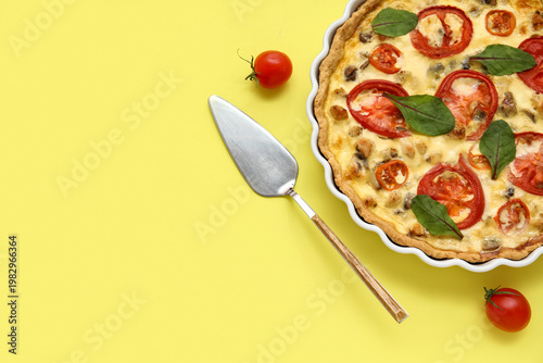Delicious tomato tart with ...