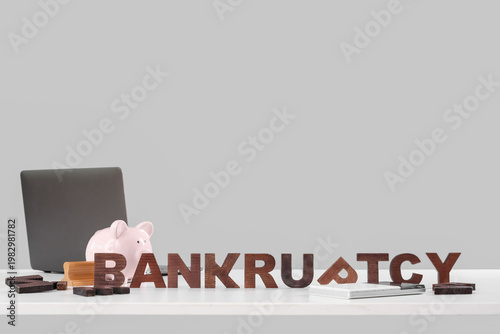 Word BANKRUPTCY with piggy ...