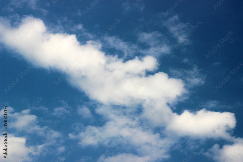 Obraz premium Blue sky with clouds