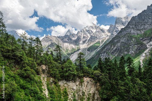 Bipenggou Scenic Area, Lixian County, Aba Tibetan and Qiang Autonomous Prefecture, Sichuan Province, China.