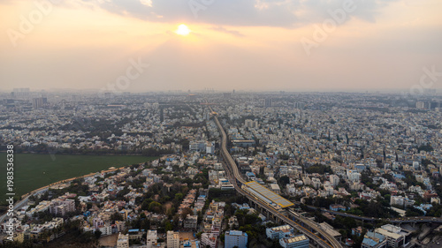 Fotografía Aerial view of Bangalore urban infrastructure featuring metro line, highways and