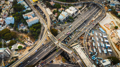 Cuadro en lienzo Aerial view of traffic congestion at Silk Board junction in Bangalore, highlight