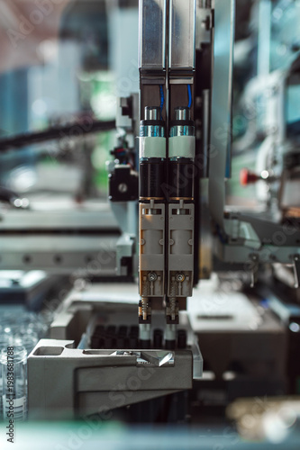 Wallpaper Mural Highly Precise Synchronized Robots Manufacture Sterile Medical Cartridges With Uniform And Reliable Output Torontodigital.ca