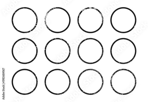 Set of grunge borders in circle form