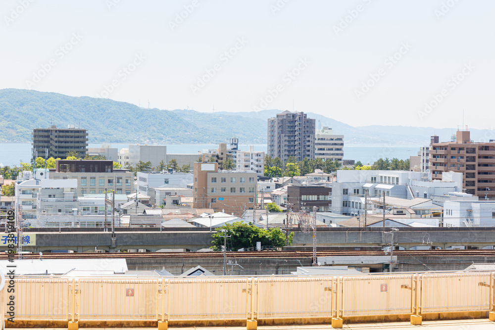 Fototapeta premium 兵庫県明石市の町並み（ロゴ、看板修正済み）