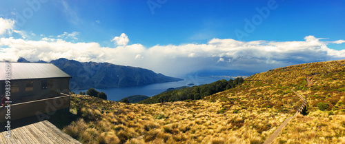 Fotografie Breathtaking panorama of Kepler Track and Lake Te Anau - High angle view from Lu