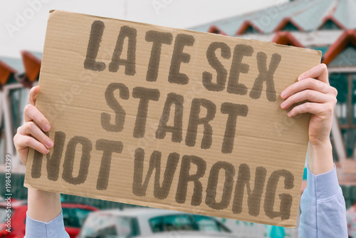 Φωτογραφία "Late Sex Start Not Wrong" Beginning sexual activity later in life is associated with equivalent or better long-term relational outcomes