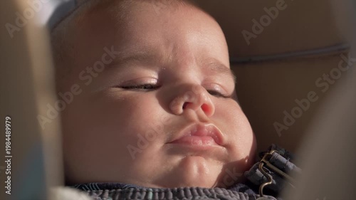 Visage de bébé joulu  