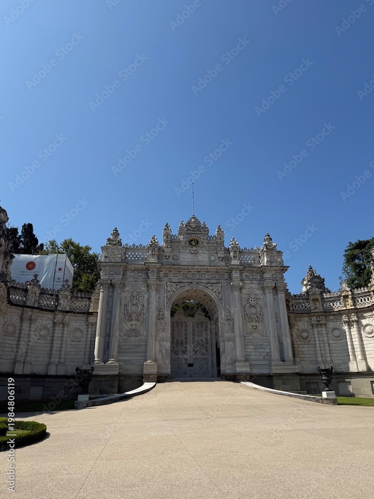 Obraz premium facade of entrance gate