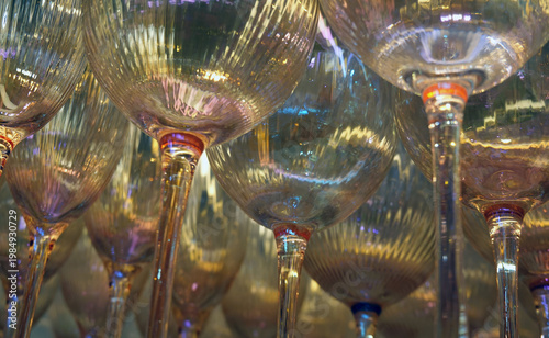 Trinkgläser aus niedriger Pespektive